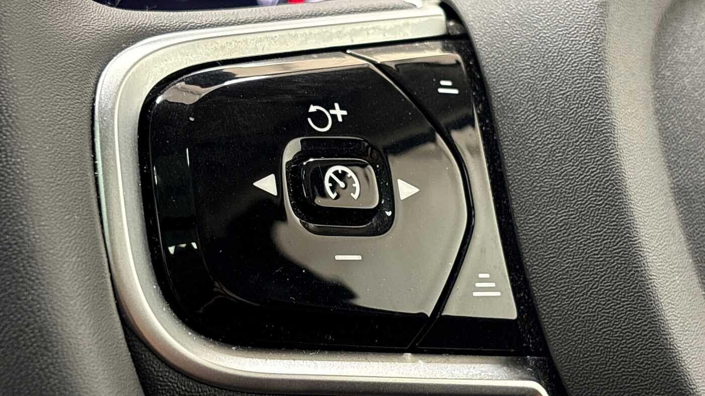 Used Volvo XC90 2025 for sale - 76592224: Photo 31