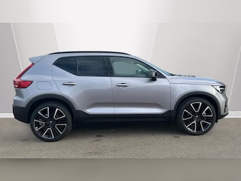 Used Volvo XC40 2025 for sale - 76658589: Photo