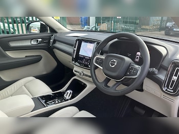 Used Volvo XC40 2025 for sale - 76658589: Photo