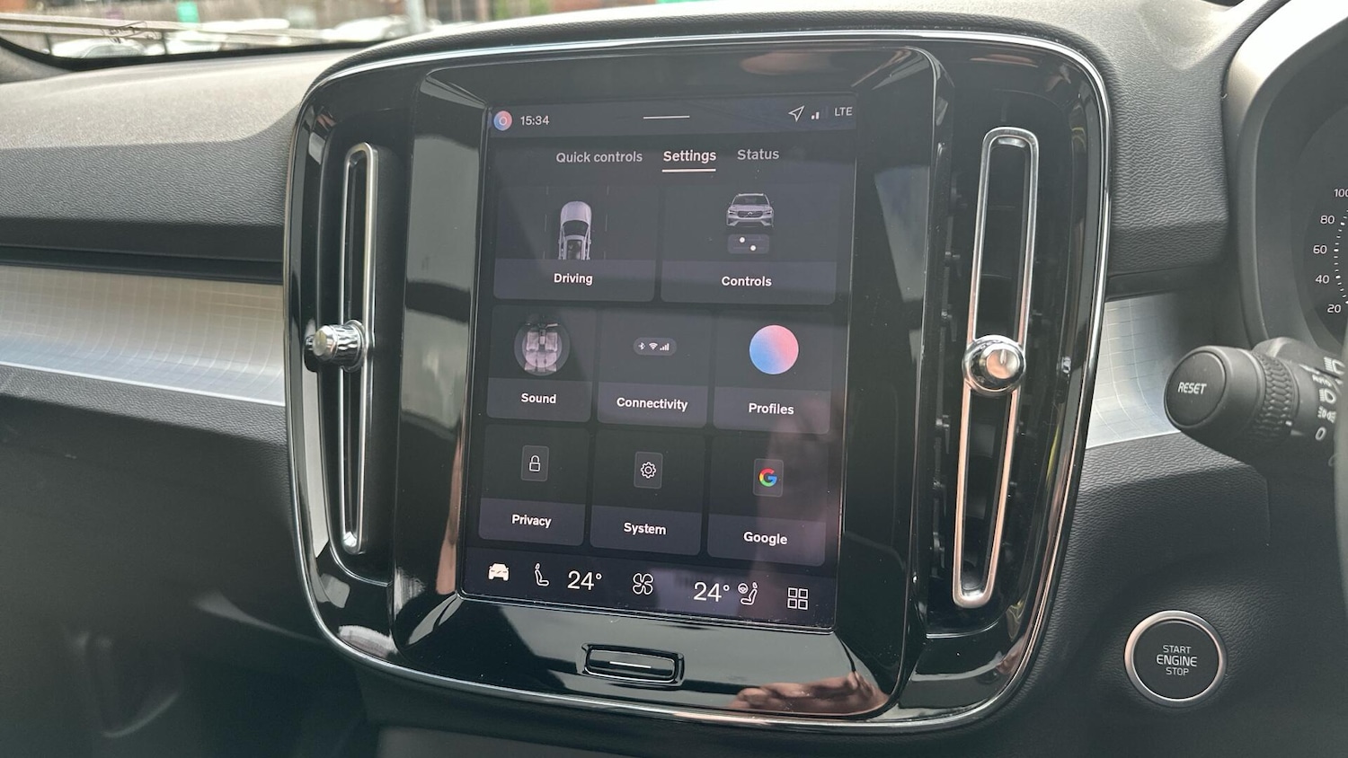 Used Volvo XC40 2025 for sale - 76306202: Photo 15