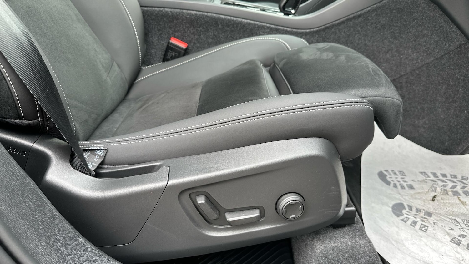 Used Volvo XC40 2025 for sale - 76306202: Photo 28