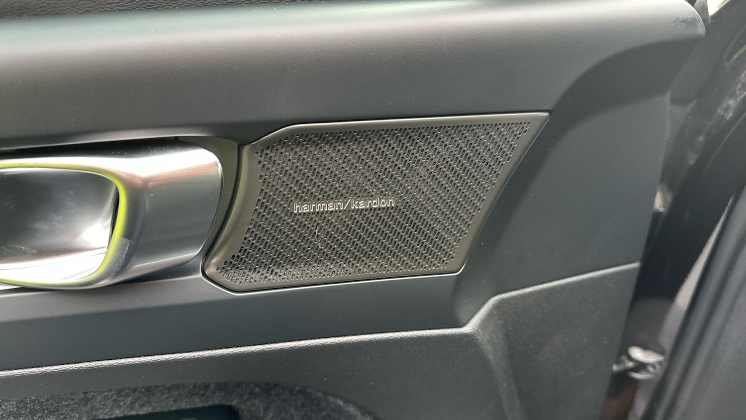 Used Volvo XC40 2025 for sale - 76306202: Photo 41