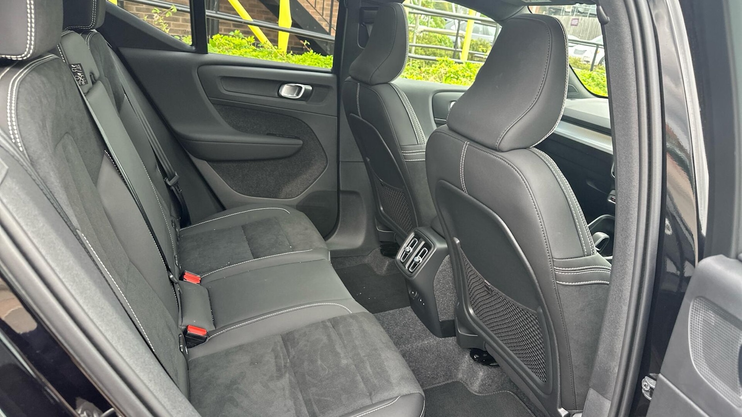 Used Volvo XC40 2025 for sale - 76306202: Photo 6