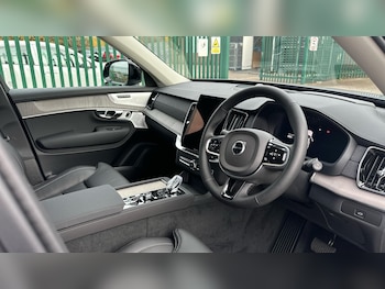 Used Volvo XC90 2025 for sale - 76446803: Photo