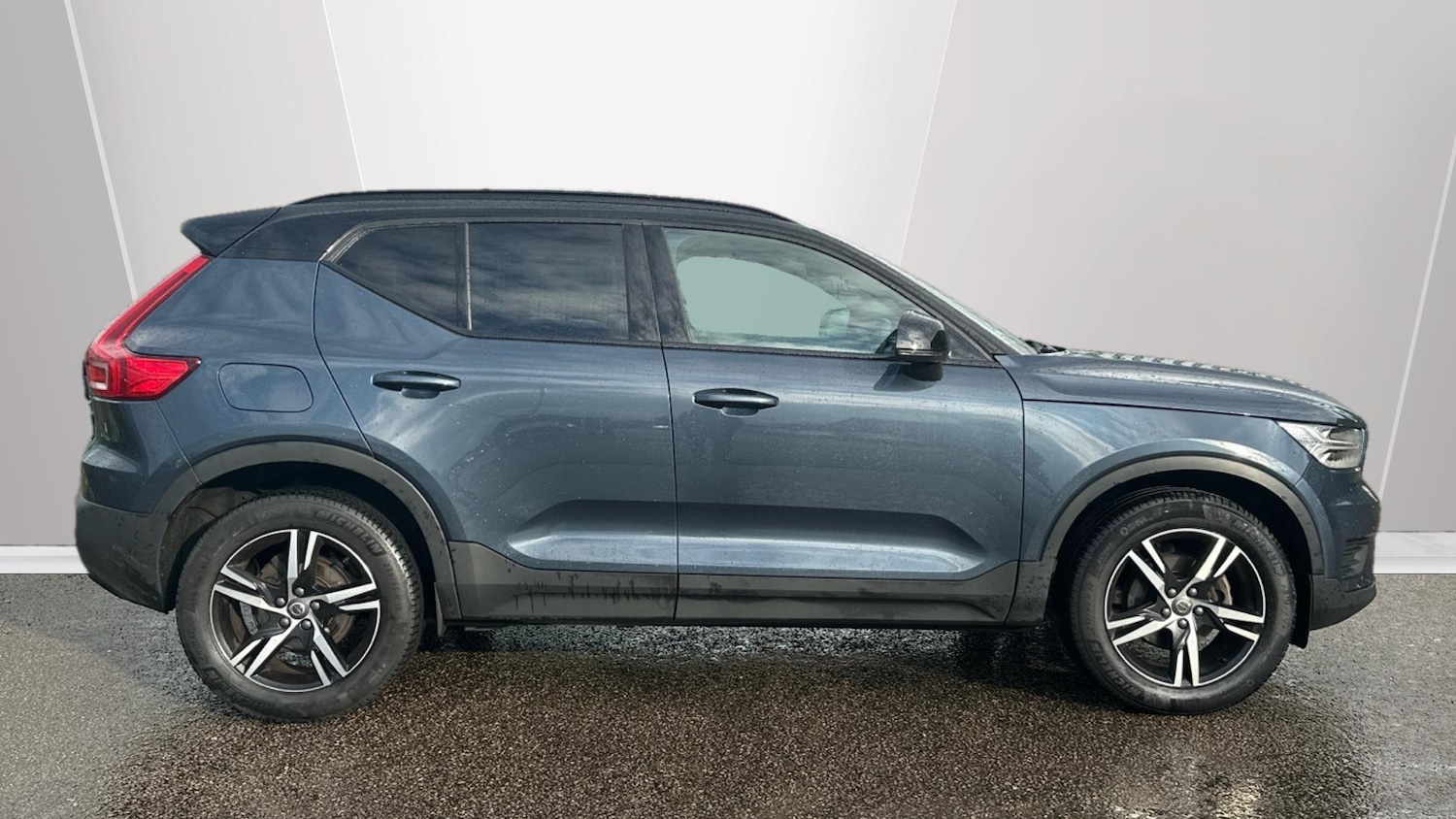 Used Volvo XC40 2022 for sale - 76936474: Photo 3