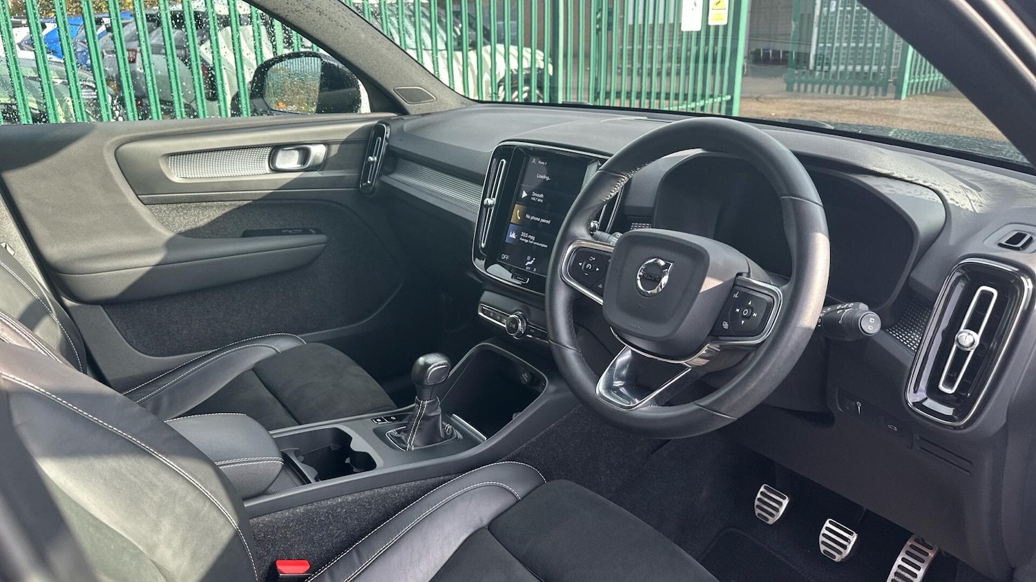 Used Volvo XC40 2022 for sale - 76936474: Photo 4