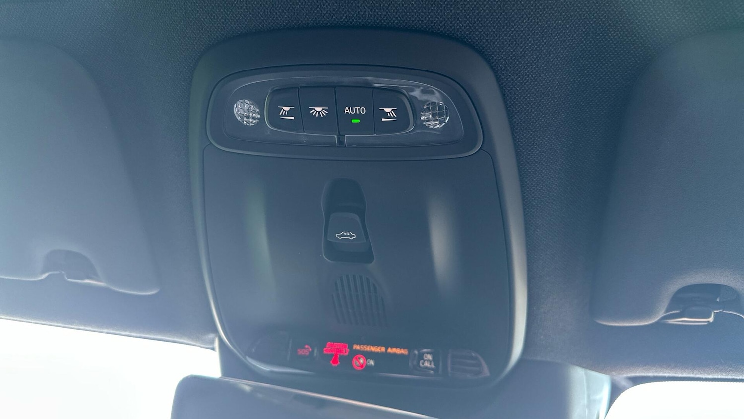 Used Volvo XC40 2021 for sale - 76336500: Photo 24