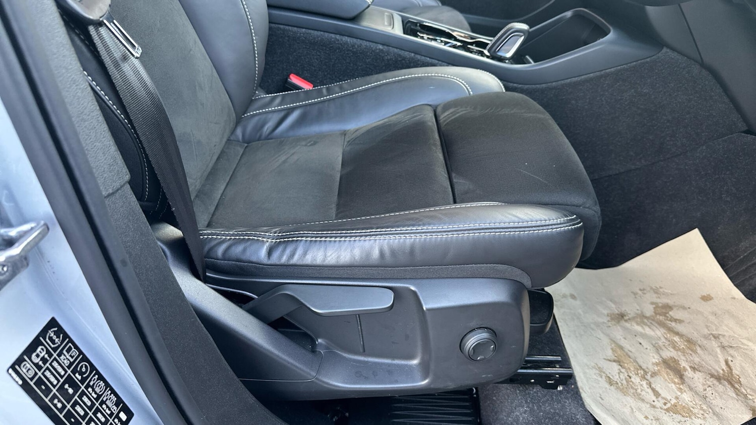 Used Volvo XC40 2021 for sale - 76336500: Photo 26