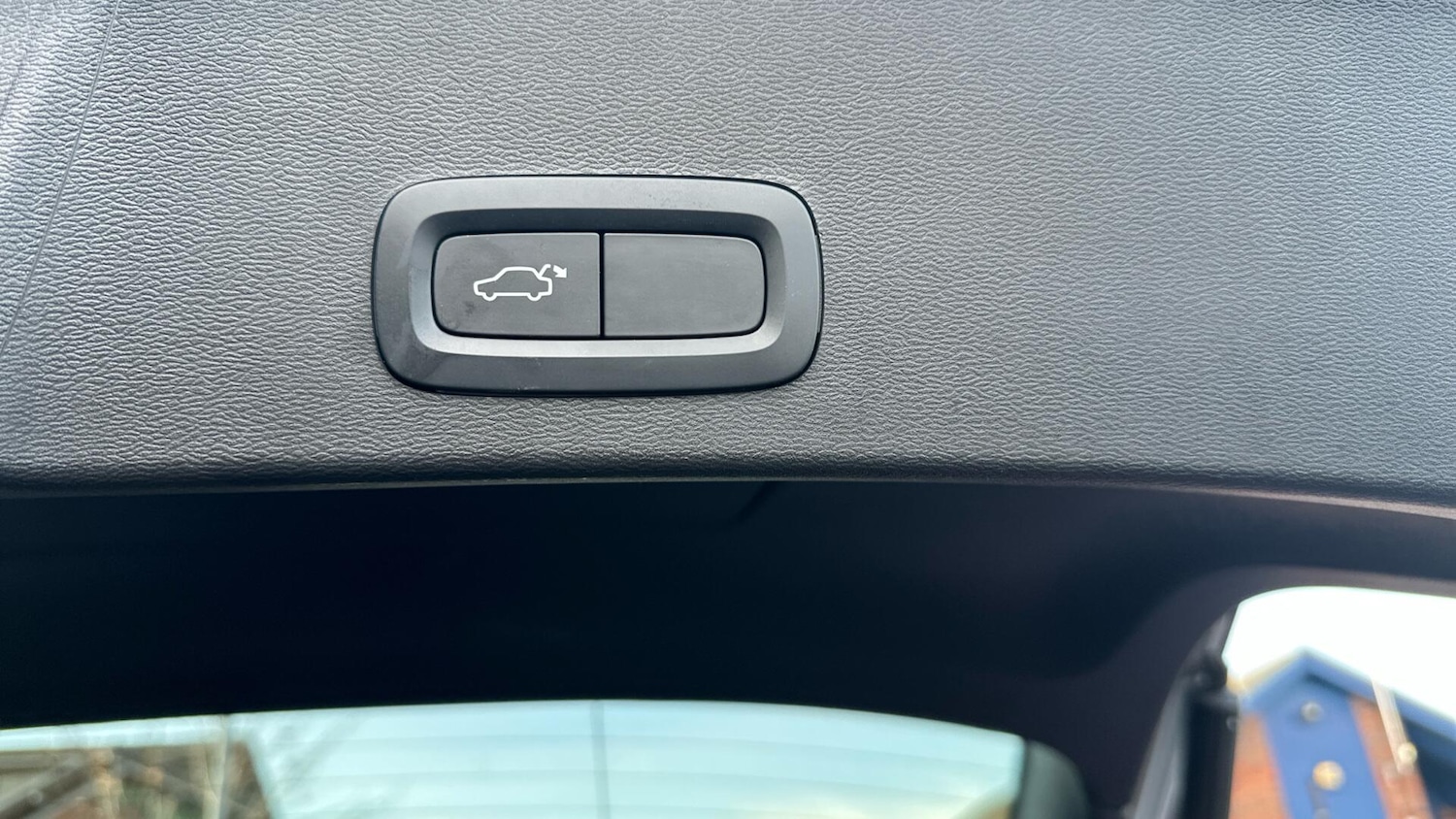 Used Volvo XC40 2021 for sale - 76336500: Photo 28