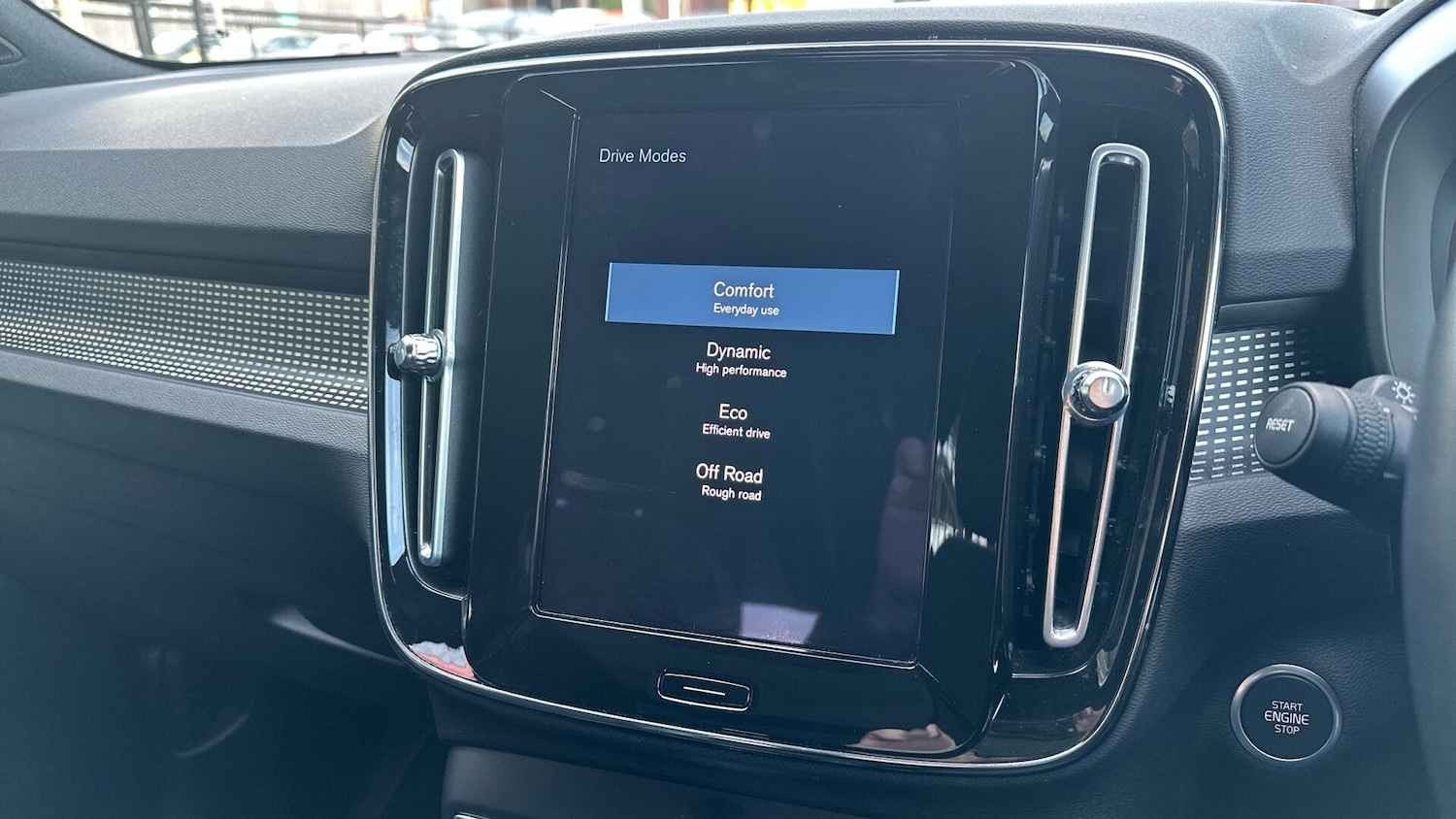 Used Volvo XC40 2021 for sale - 76336500: Photo 43