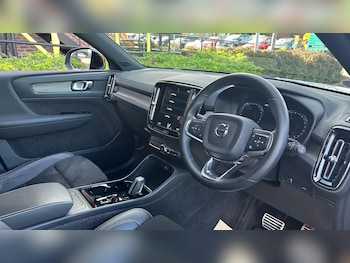 Used Volvo XC40 2021 for sale - 76336500: Photo