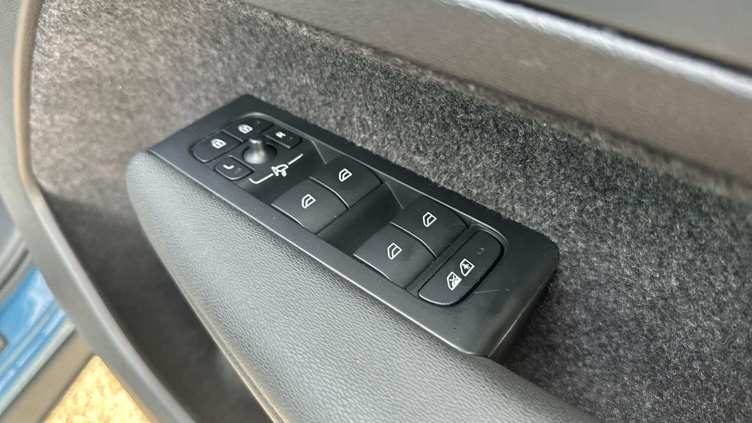 Used Volvo XC40 2022 for sale - 76307865: Photo 23