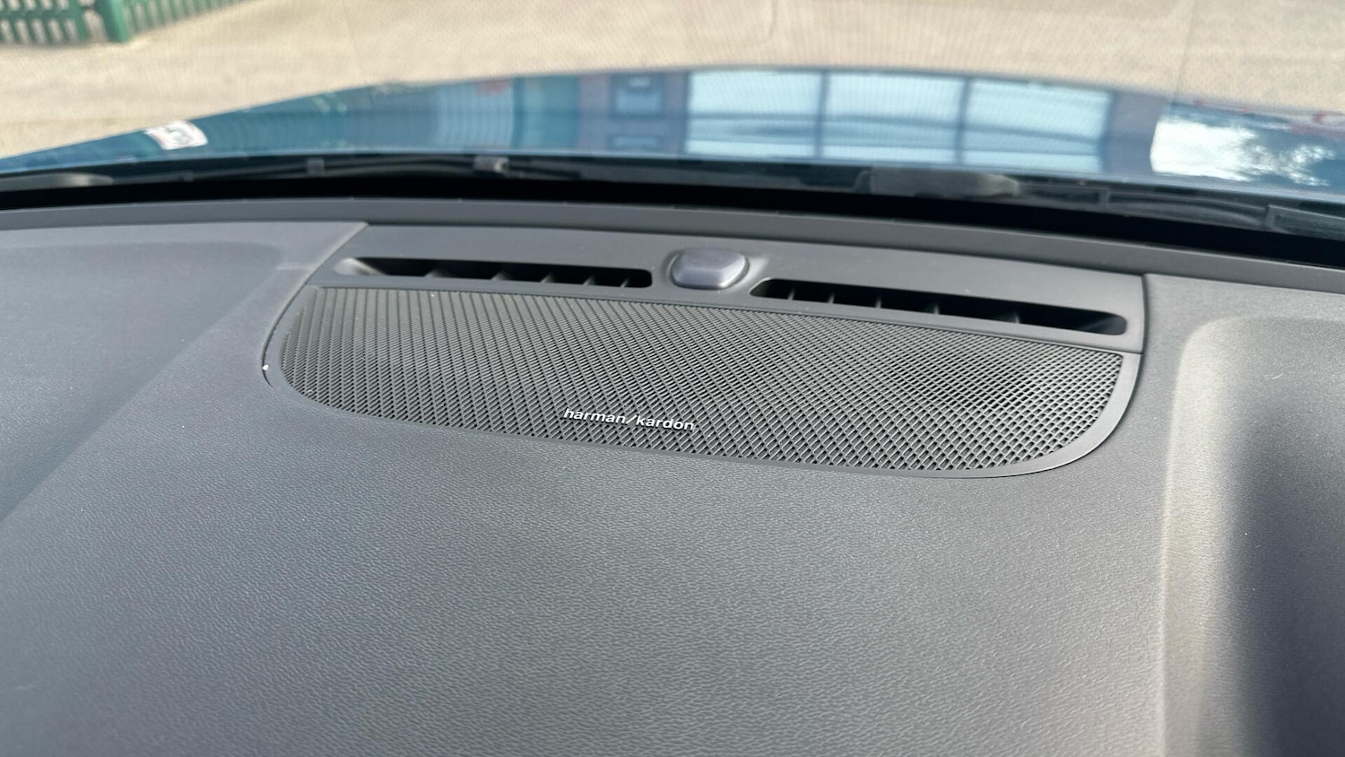 Used Volvo XC40 2022 for sale - 76307865: Photo 24