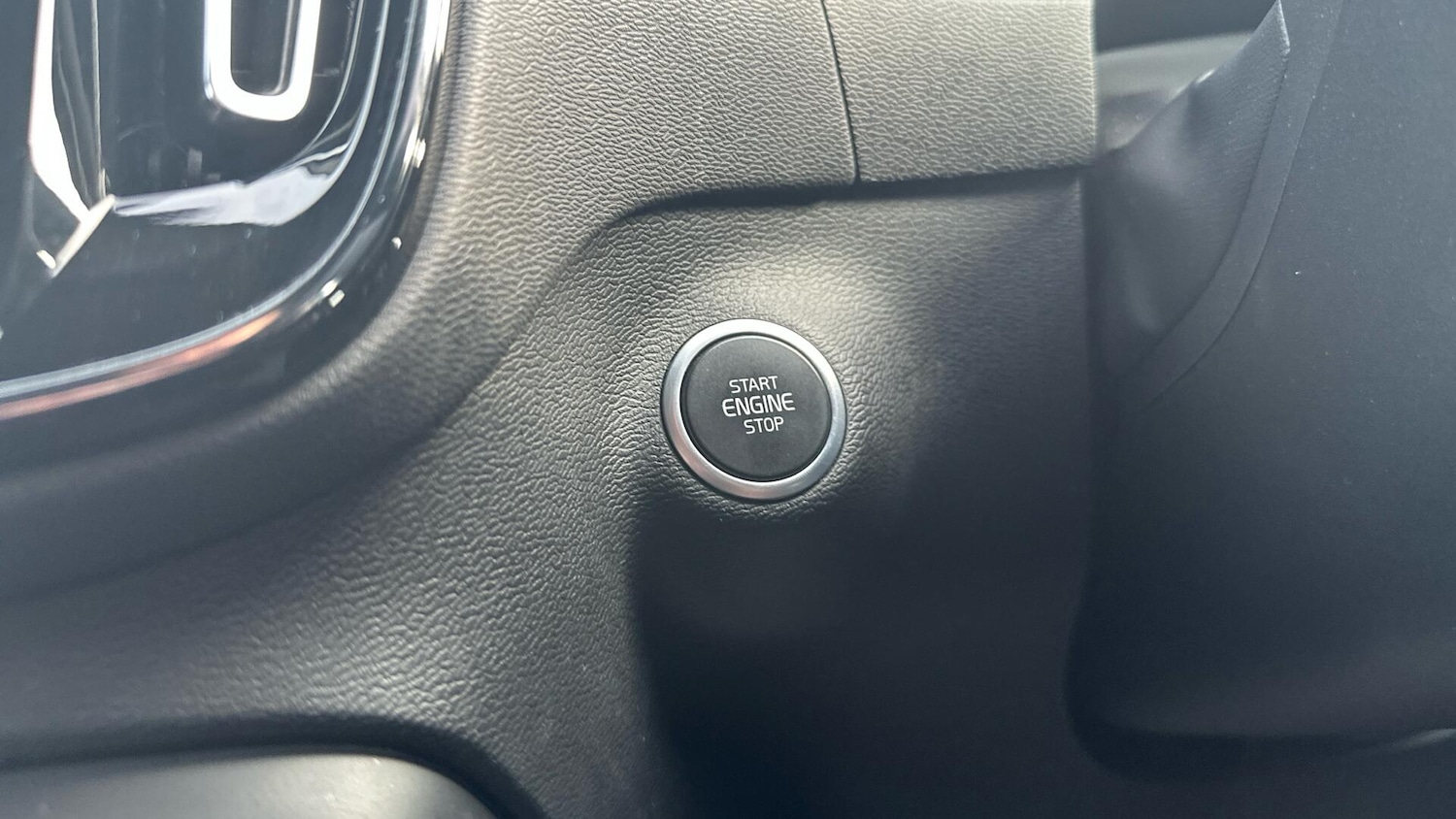 Used Volvo XC40 2022 for sale - 76307865: Photo 26