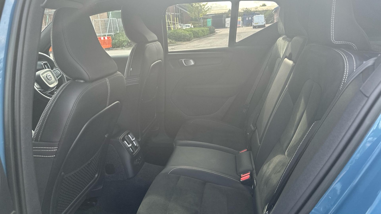 Used Volvo XC40 2022 for sale - 76307865: Photo 31