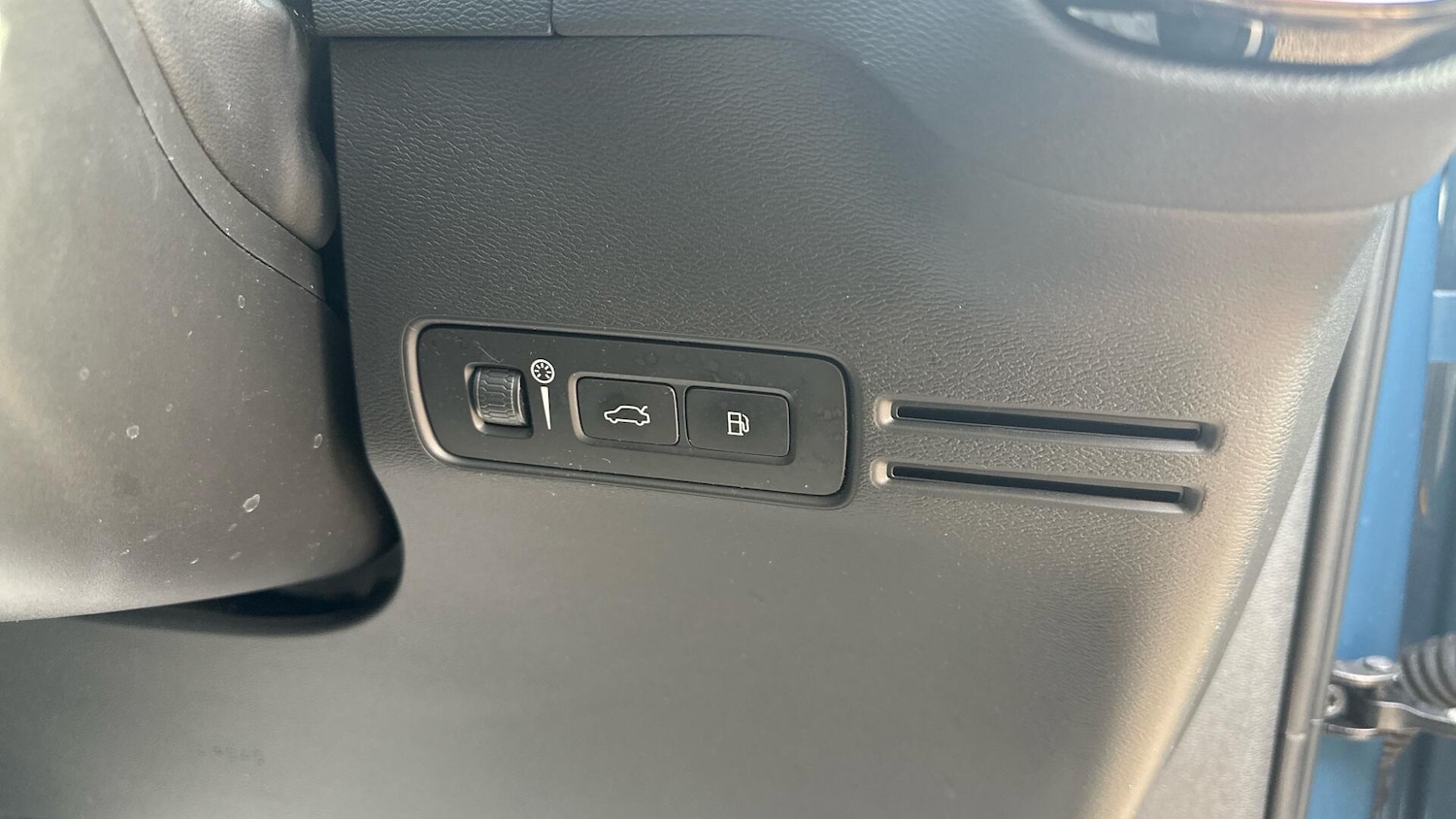 Used Volvo XC40 2022 for sale - 76307865: Photo 33