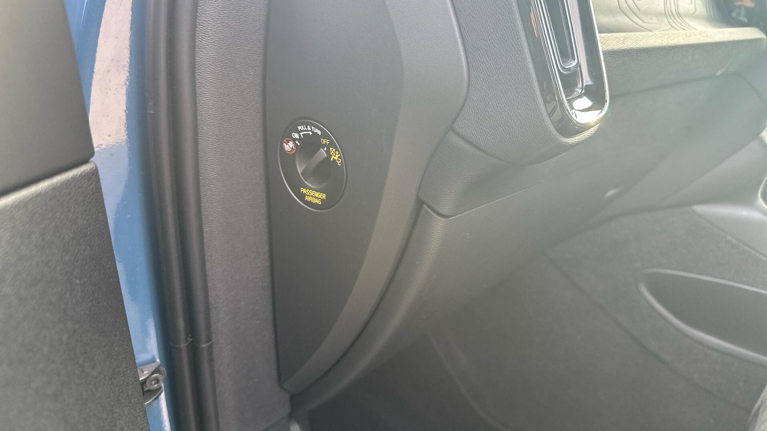 Used Volvo XC40 2022 for sale - 76307865: Photo 45