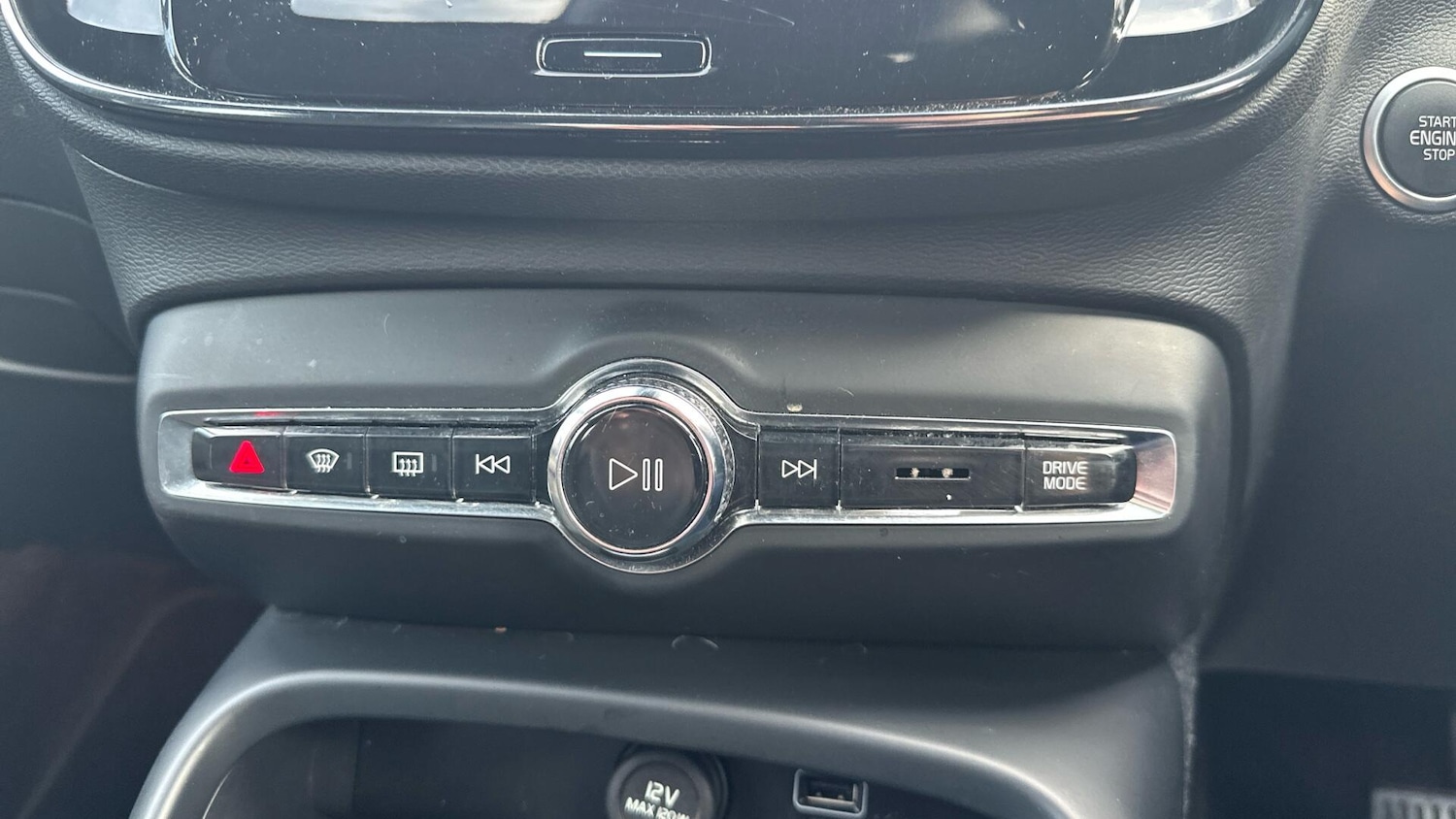 Used Volvo XC40 2022 for sale - 76307865: Photo 46