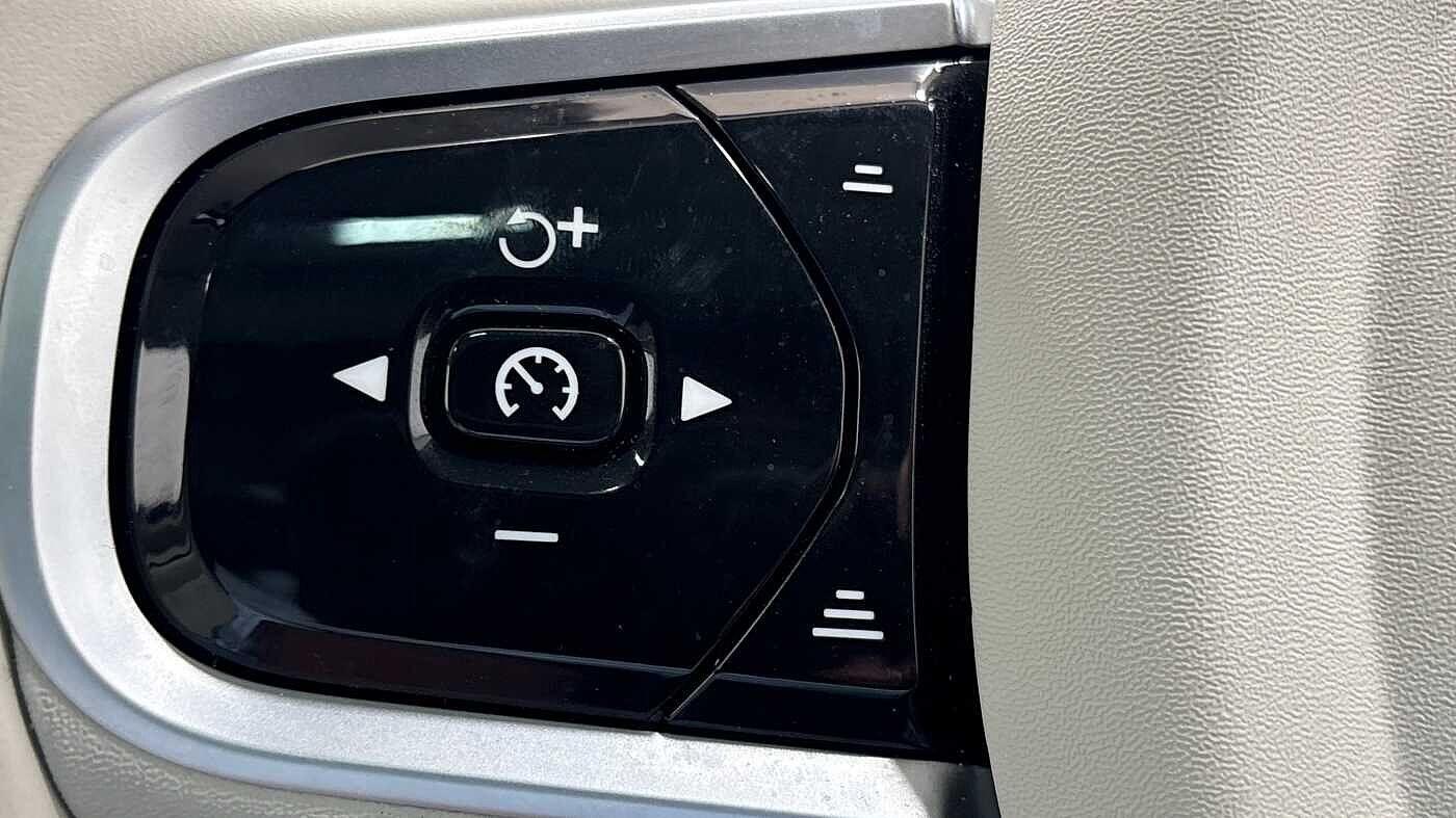 Used Volvo XC90 for sale - 76824760: Photo 31