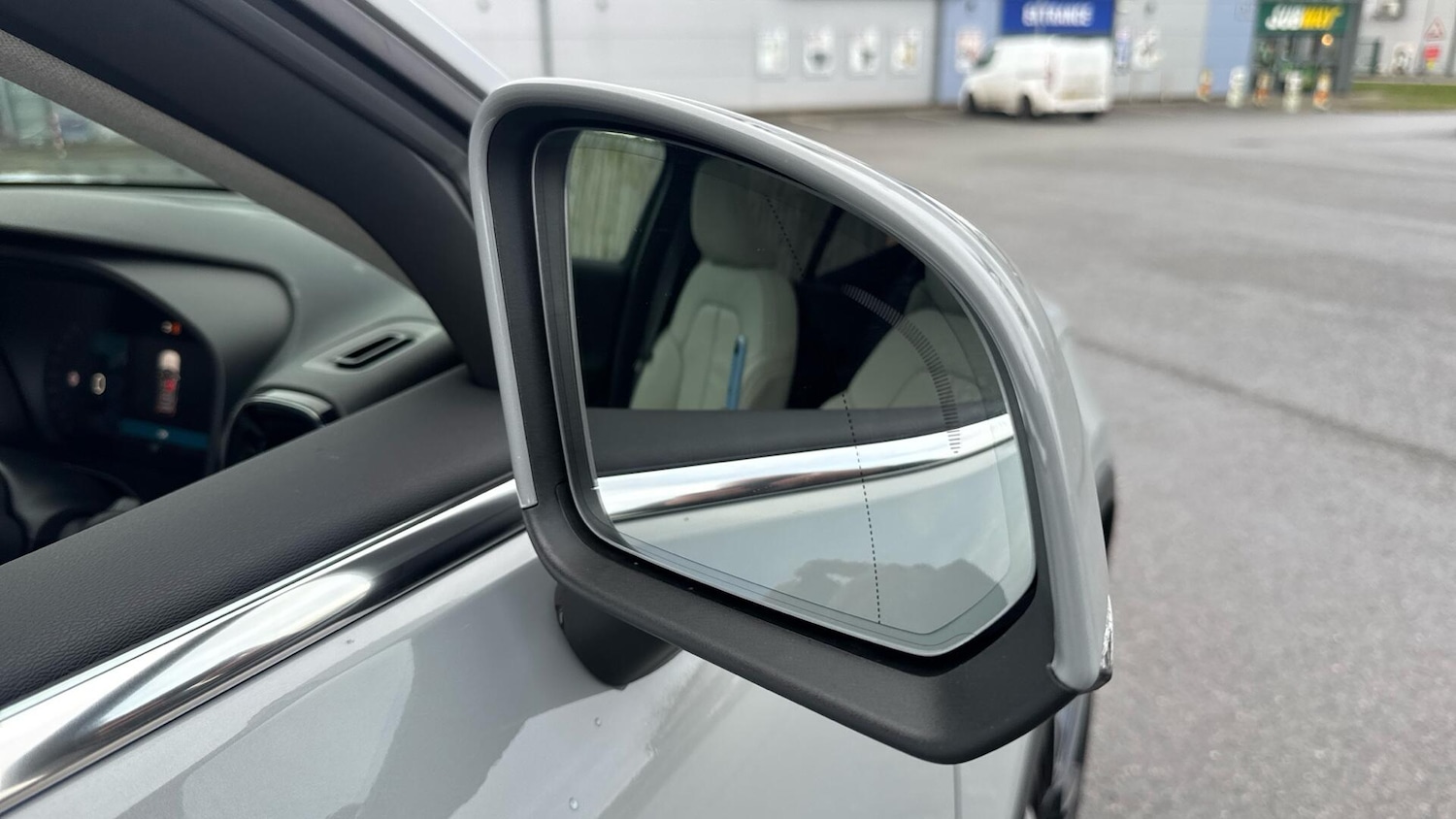 Used Volvo XC40 2026 for sale - 77143367: Photo 18