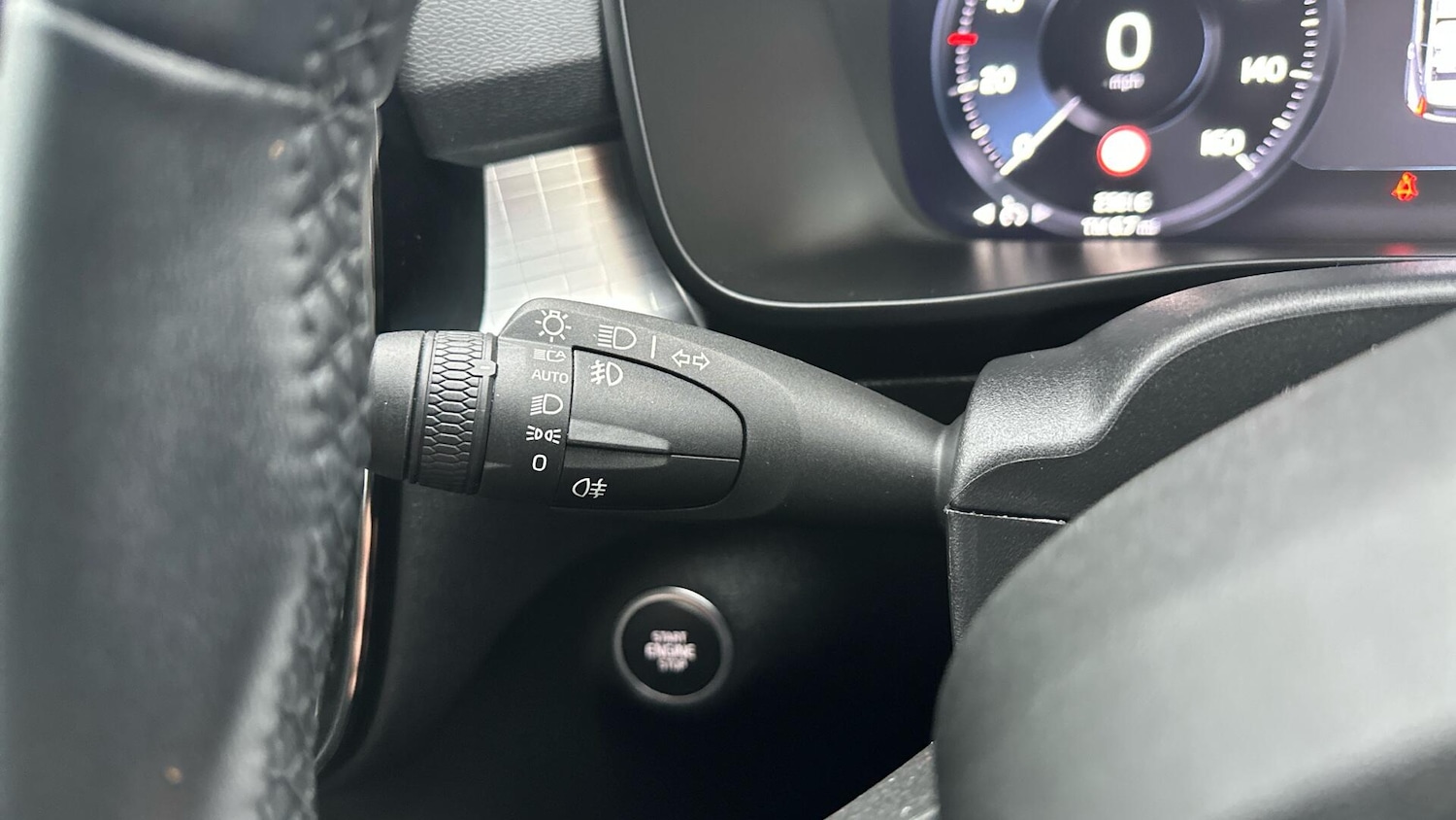 Used Volvo XC40 2022 for sale - 77376922: Photo 18