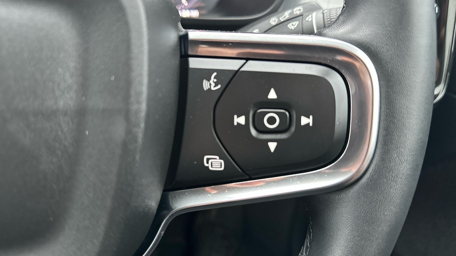 Used Volvo XC40 2022 for sale - 77376922: Photo 20