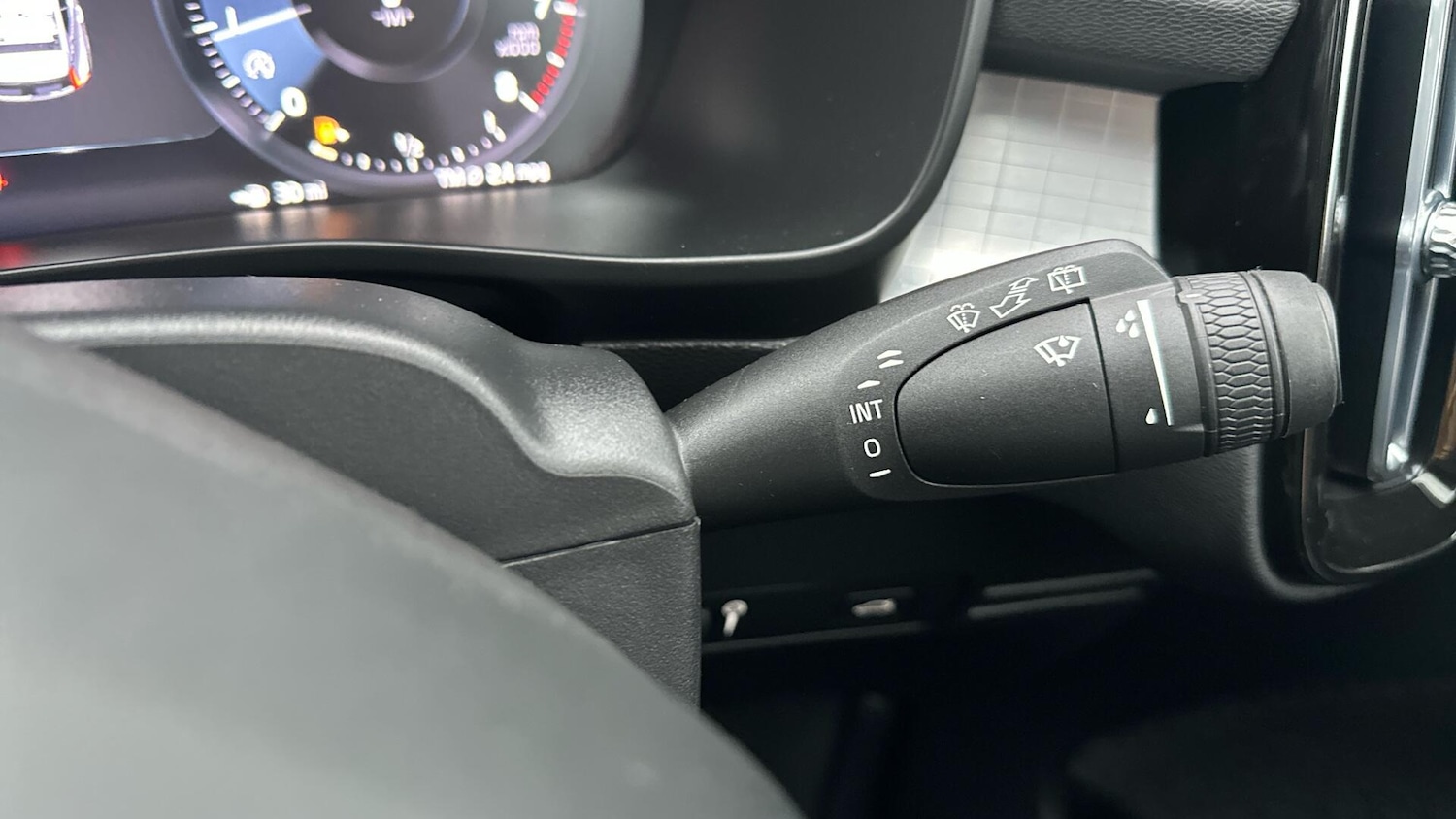 Used Volvo XC40 2022 for sale - 77376922: Photo 21