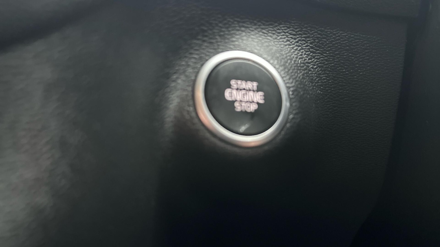 Used Volvo XC40 2022 for sale - 77376922: Photo 25