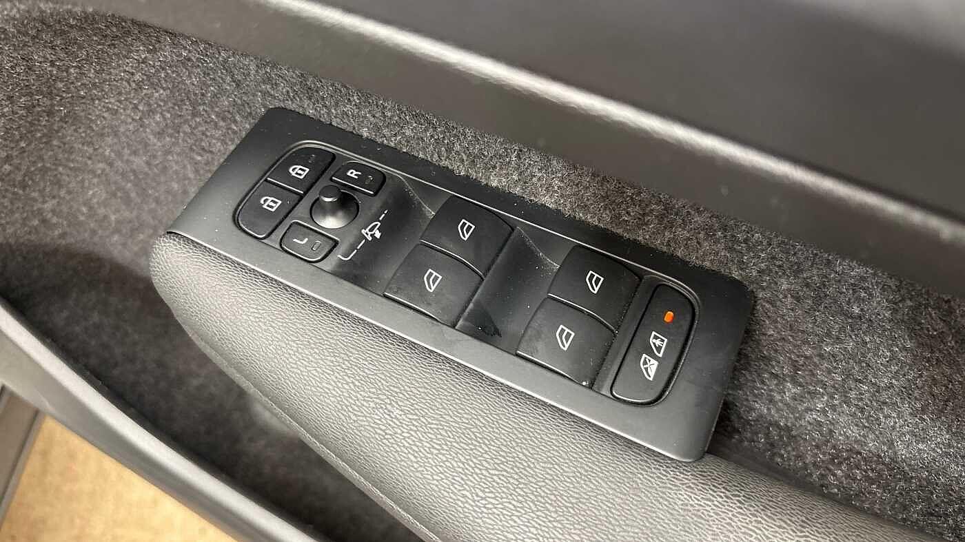 Used Volvo XC40 2022 for sale - 76633203: Photo 25