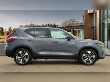 Used Volvo XC40 2022 for sale - 76633203: Photo