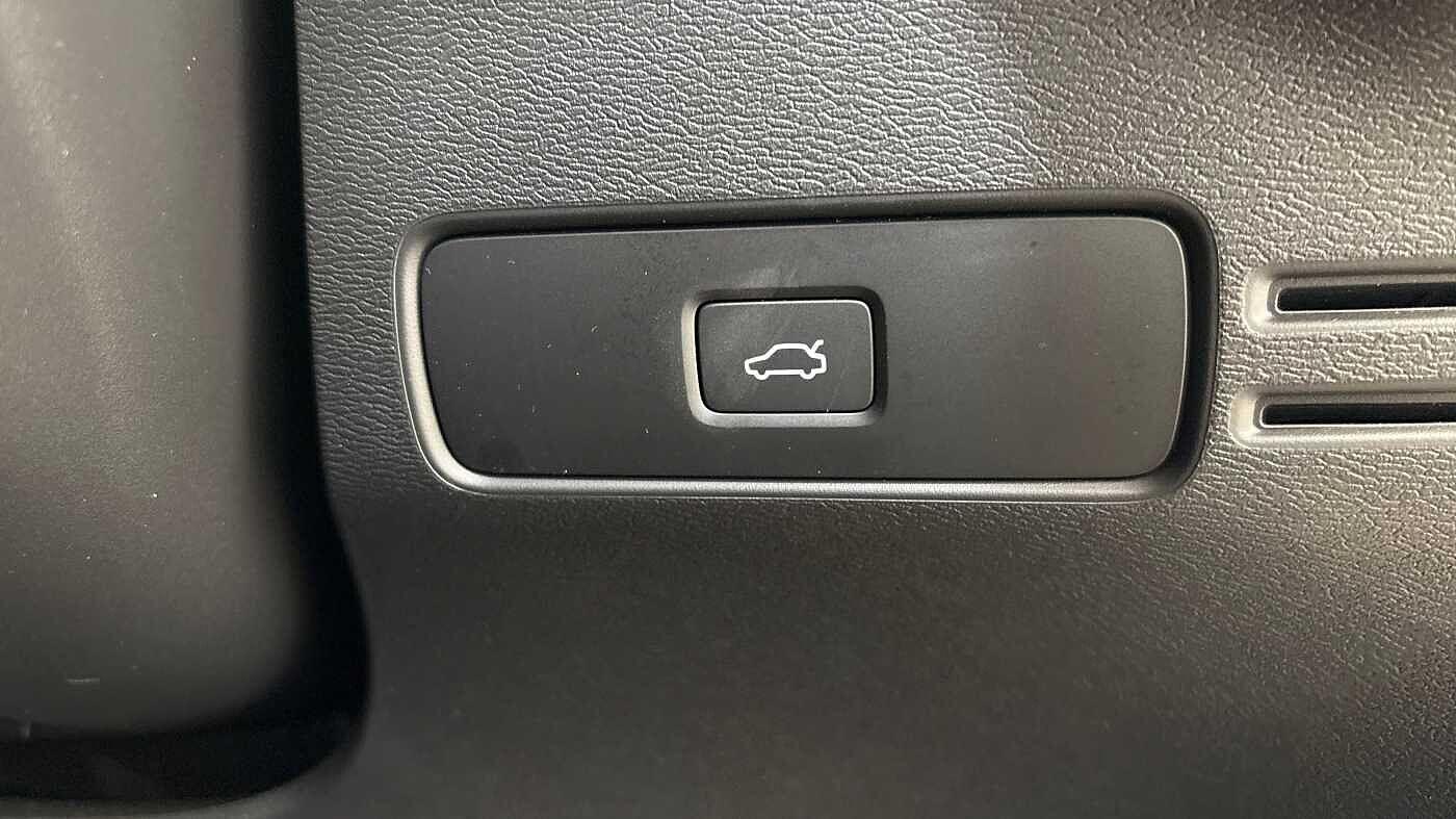 Used Volvo XC40 2022 for sale - 76633203: Photo 30