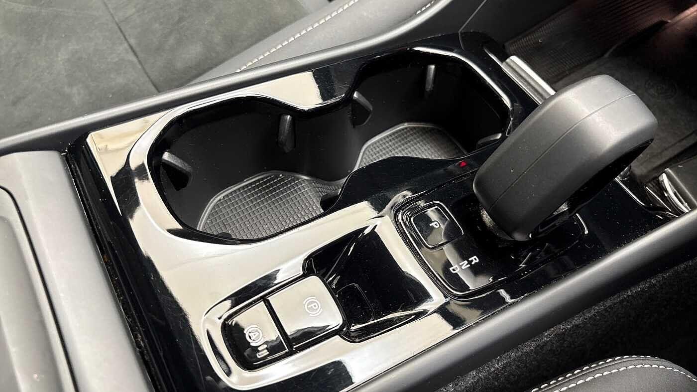 Used Volvo XC40 2022 for sale - 76633203: Photo 32