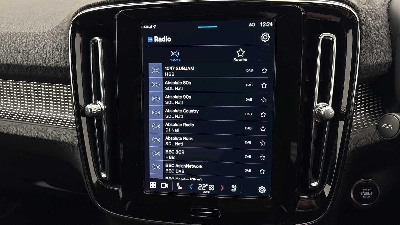 Used Volvo XC40 2022 for sale - 76633203: Photo 37