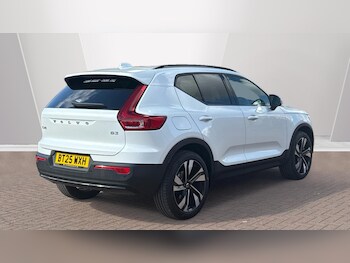 Used Volvo XC40 2025 for sale - 77672970: Photo