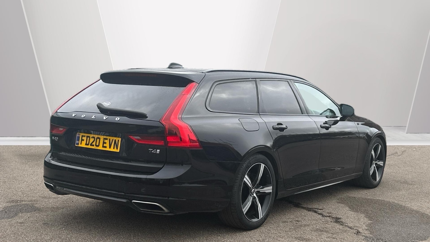 Used Volvo V90 2020 for sale - 77497213: Photo 2