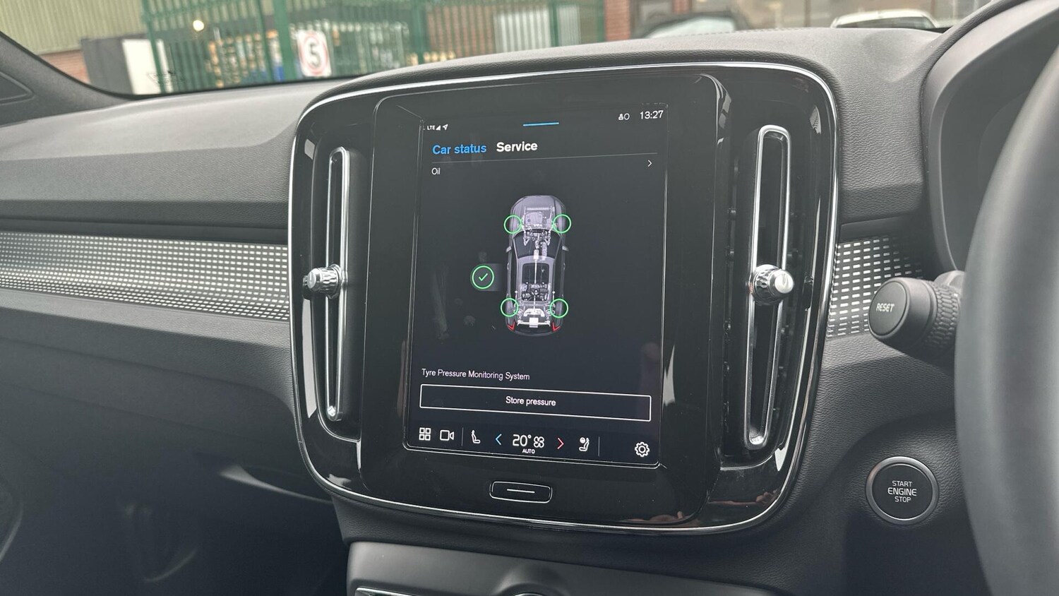 Used Volvo XC40 2024 for sale - 76306244: Photo 15