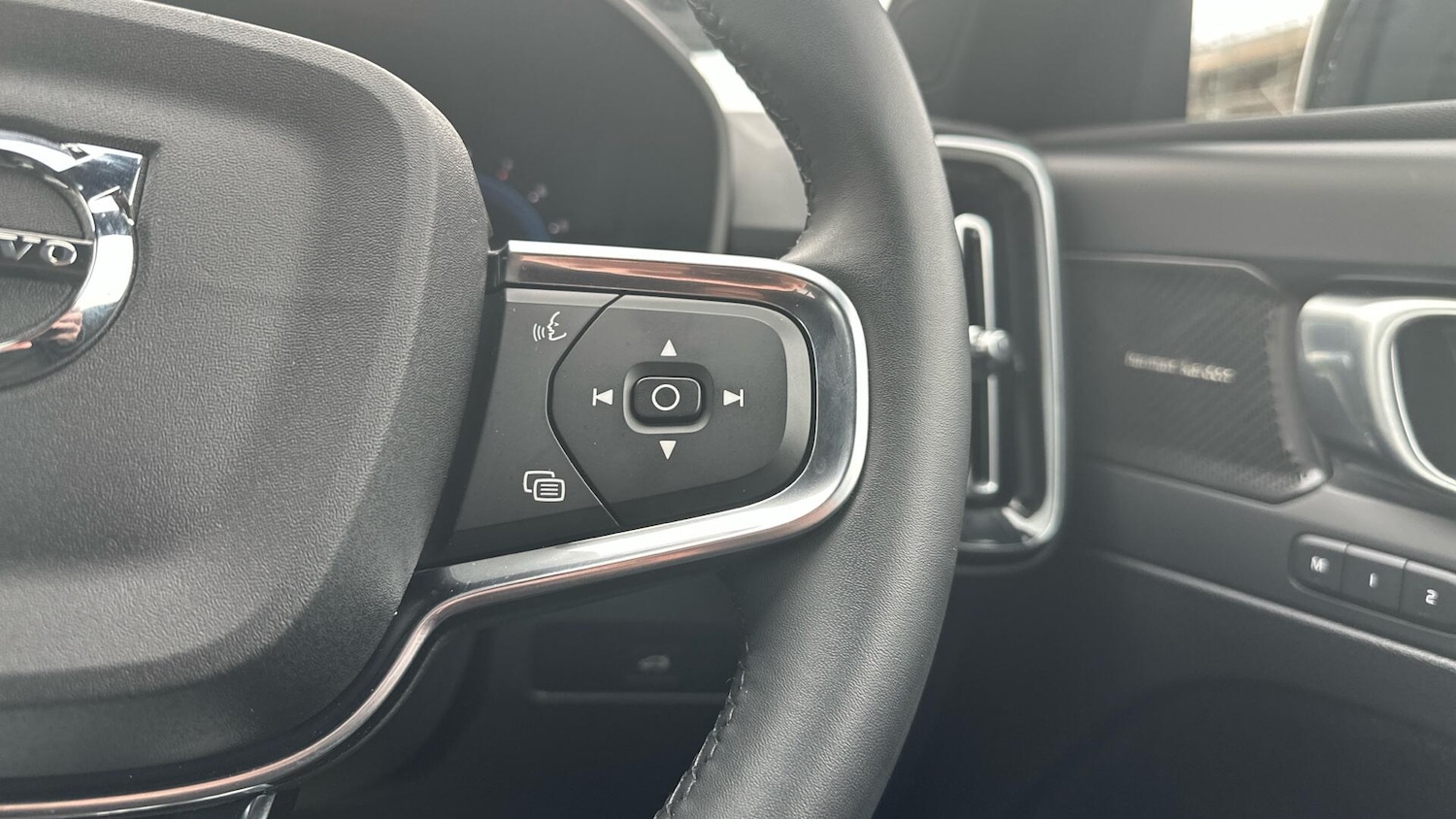 Used Volvo XC40 2024 for sale - 76306244: Photo 21