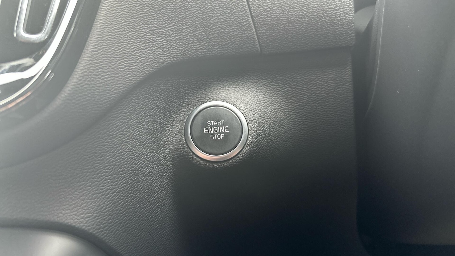 Used Volvo XC40 2024 for sale - 76306244: Photo 26