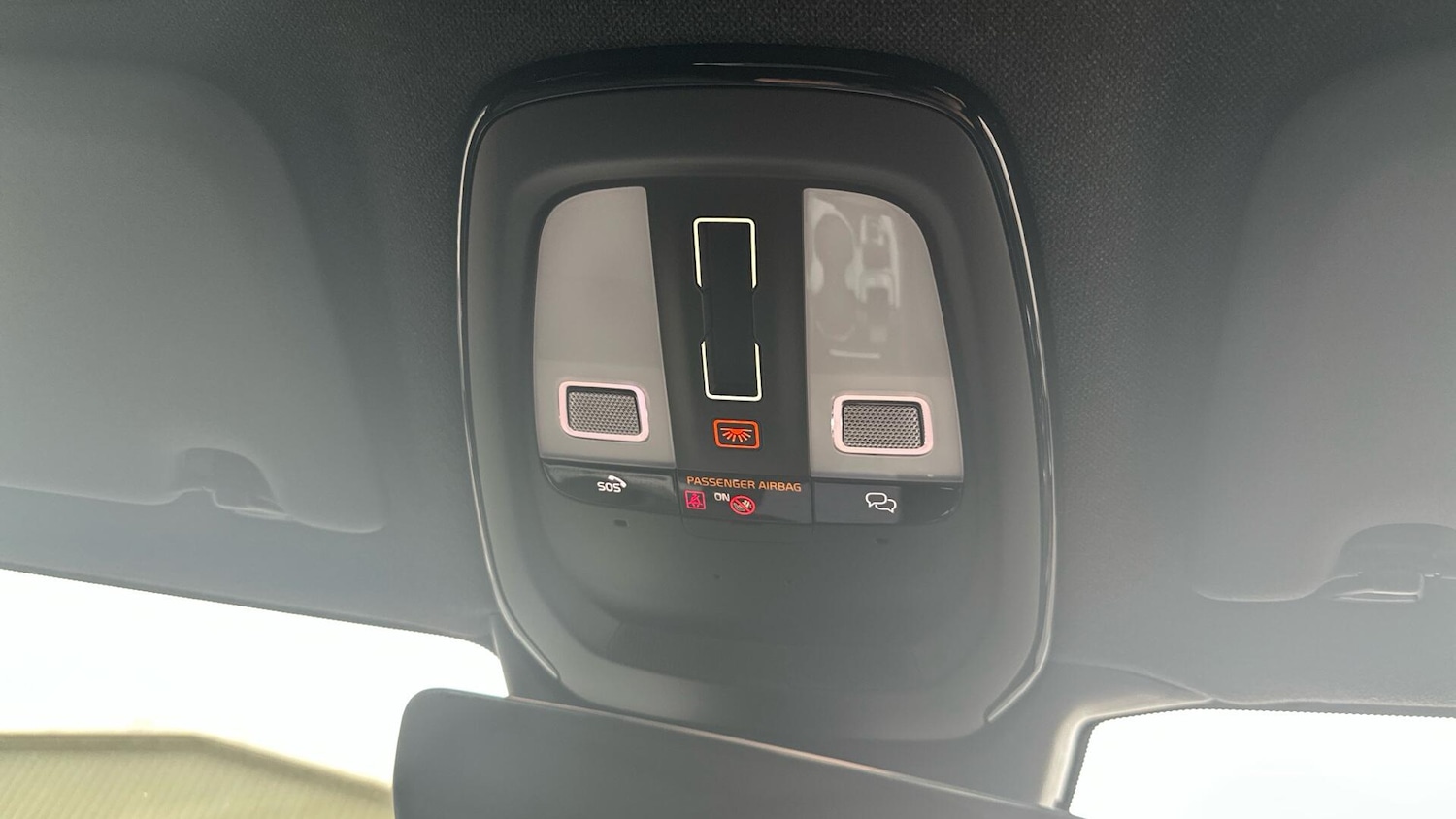 Used Volvo XC40 2024 for sale - 76306244: Photo 27