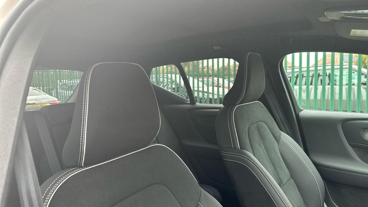 Used Volvo XC40 2024 for sale - 76306244: Photo 30