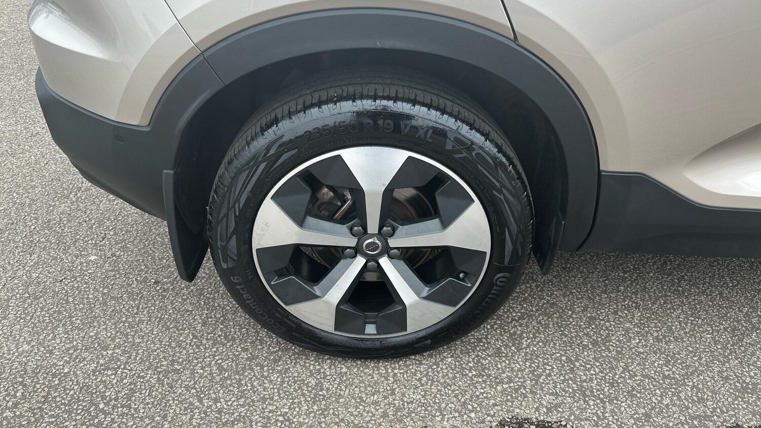 Used Volvo XC40 2024 for sale - 76306244: Photo 33