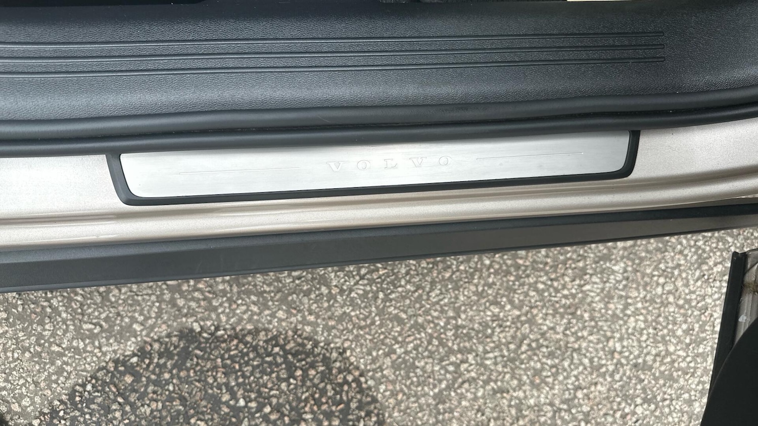 Used Volvo XC40 2024 for sale - 76306244: Photo 37