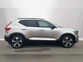 Used Volvo XC40 2024 for sale - 76306244: Photo