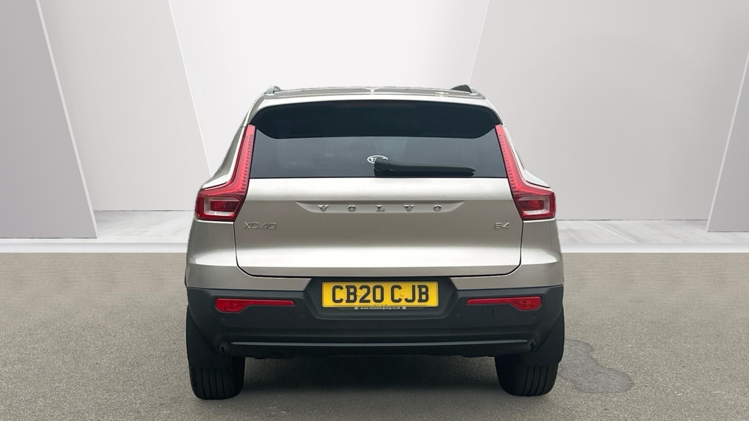 Used Volvo XC40 2024 for sale - 76306244: Photo 8