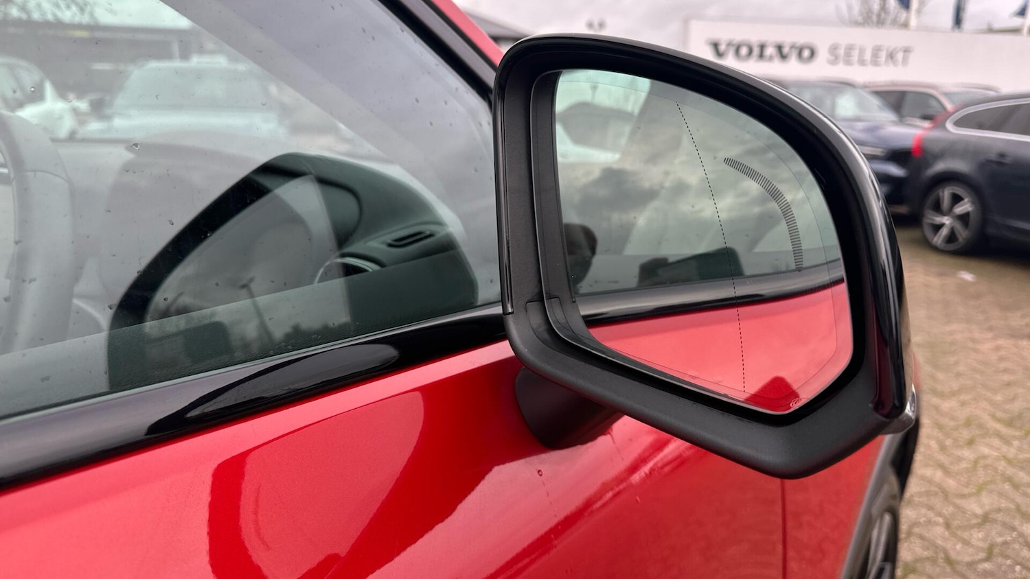 Used Volvo XC40 2022 for sale - 76899674: Photo 17