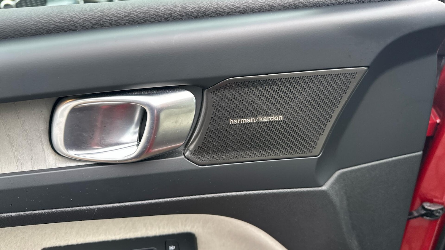 Used Volvo XC40 2022 for sale - 76899674: Photo 25