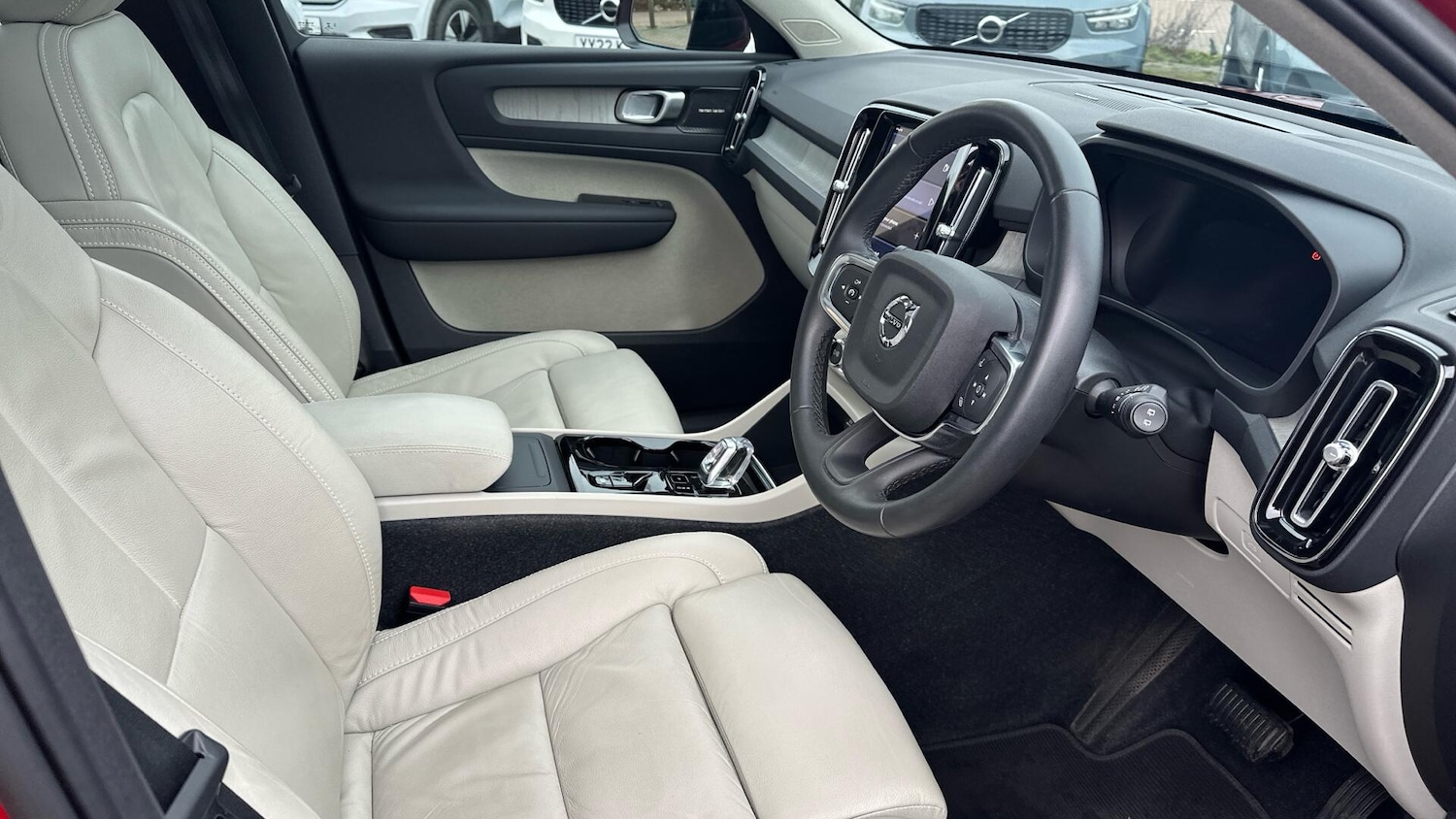 Used Volvo XC40 2022 for sale - 76899674: Photo 31