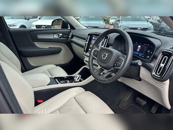 Used Volvo XC40 2022 for sale - 76899674: Photo