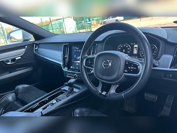 Used Volvo V90 2018 for sale - 77738248: Photo