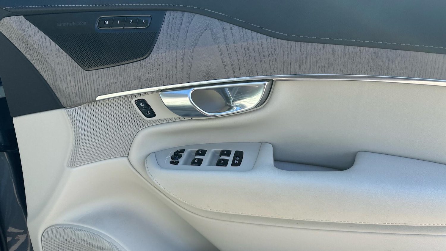 Used Volvo XC90 2022 for sale - 76307591: Photo 27